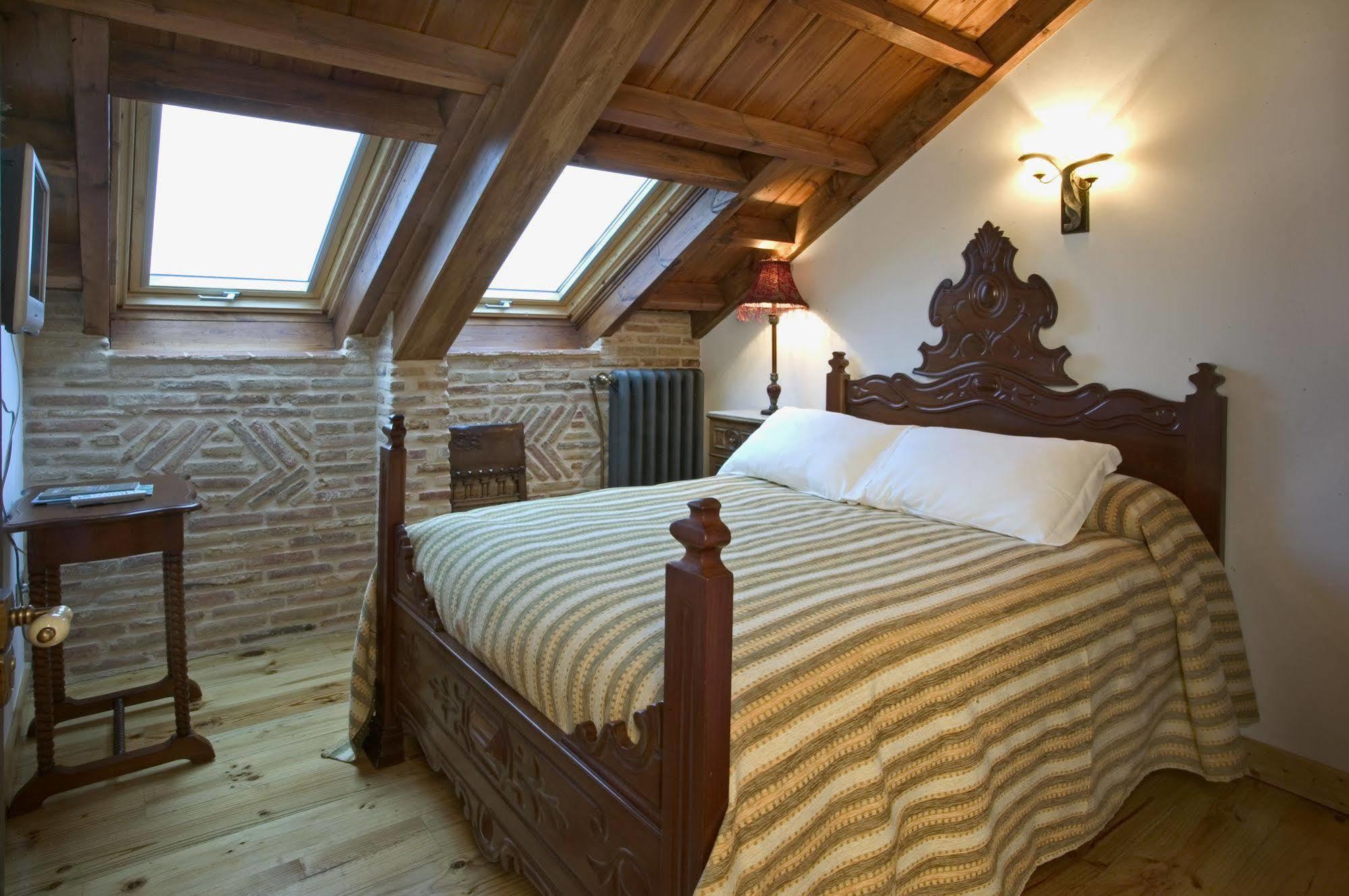Hosteria Camino Luyego de Somoza Ngoại thất bức ảnh